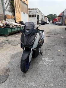 Yamaha XMAX