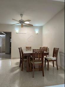Apartment For Sale in Avenue Court