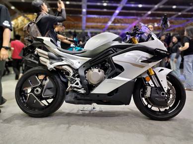 CFMOTO 750SR-S