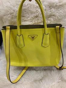 PRADA Saffiano Cuir Handbag