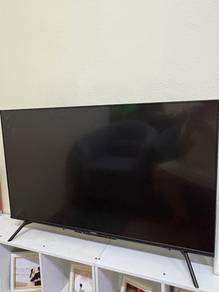 Skyworth 43-inch Smart TV 
