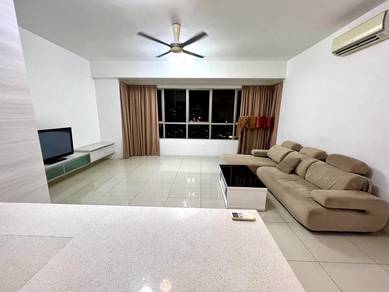 Condominium For Rent in Birch Plaza