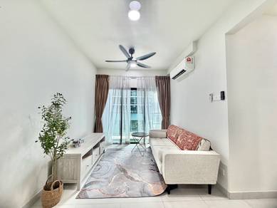 Service Residence For Sale in Majestic Maxim
