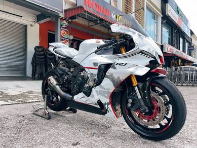 Yamaha YZF-R1