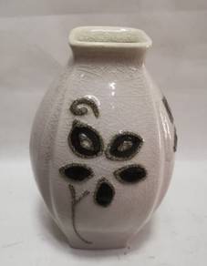 華山花器花瓶 Huashan flower vase