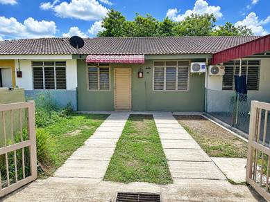1-storey Terraced House For Sale in Telok Mas,MLK