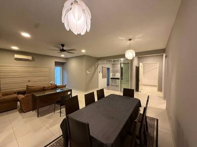 Condominium For Rent in Serin Residency