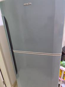 Hitachi refrigerator in Excellent condition