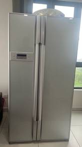 Hitachi Refrigerator-Freezer