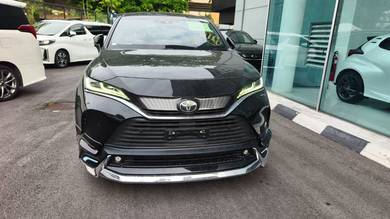 Toyota Harrier Z in Ampang Hilir, KUL
