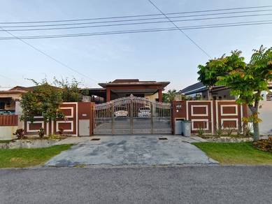 Bungalow House For Sale in Ampangan,NSN