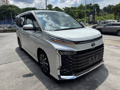 Toyota Voxy S-Z in Kepong, KUL