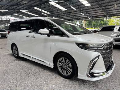 Toyota Alphard Z in Puchong, SGR