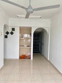 Flat For Rent in Taman Permai Indah Flat