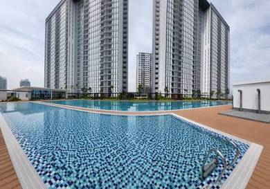 Condominium For Sale in Lakefront Homes @ Cyberjaya