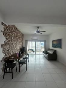 Condominium For Rent in One World 2 (1-Sky)