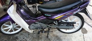 Suzuki RGV