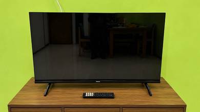 Hisense 43inchi smart tv 