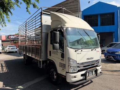 2022 Isuzu NPR81UHL  4.8 18Kaki(M) Green Engine