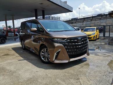 Toyota Alphard Z in Old Klang Road, KUL