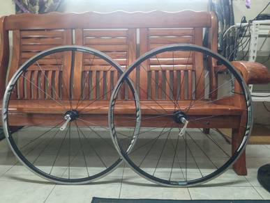 Shimano rim roadbike 