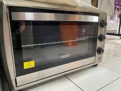 Electric Oven zanussi 38L