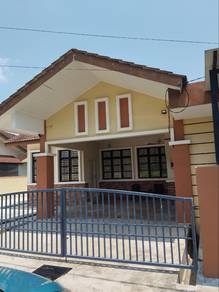 Semi-Detached House For Rent in Paka,TRG