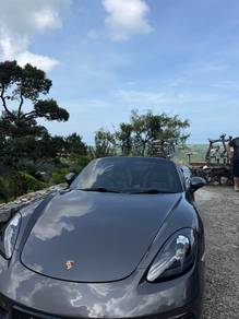 Porsche Boxster GTS 718 GTS in Persiaran Gurney, PNG