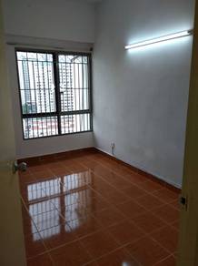 Condominium For Rent in Sri Pelangi Condominium