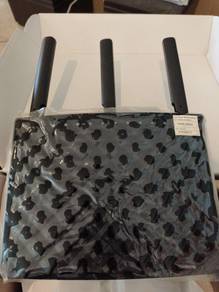 Tenda AC1900 Router