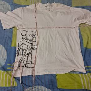 KAWS x Hanes T-Shirt Saiz L