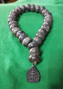 Thai Buddha Amulet Buddhist beads Old