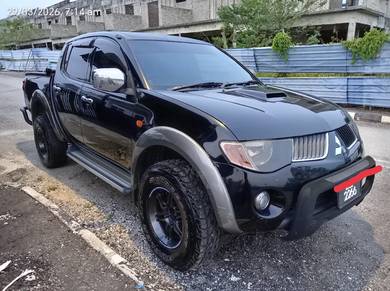 Mitsubishi Triton in Gurun, KDH