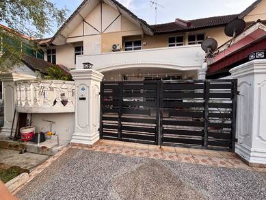 1.5-storey Terraced House For Sale in Ulu Tiram,JHR