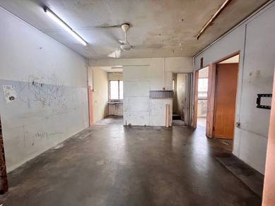 Flat For Sale in Bandar Selesa Jaya
