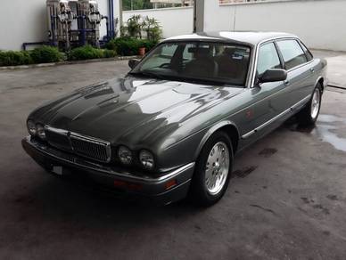 Jaguar XJ6 in Subang Jaya, SGR