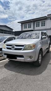 Toyota Hilux G in Kuching, SWK