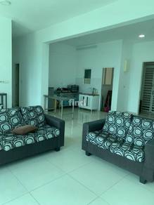 Condominium For Rent in One Imperial