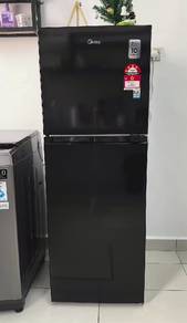 new fridge 3 Year warranty

2 door Black Fridge

6