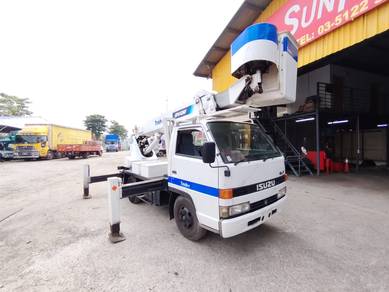 Isuzu NKR58E TADANO AT120 SKYLIFT