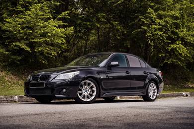 BMW 525i 25i SPORT in Kajang, SGR