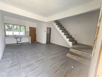 2-storey Terraced House For Sale in Jeram,SGR