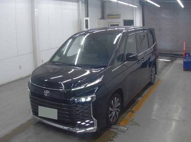 Toyota Voxy S-Z in Kajang, SGR