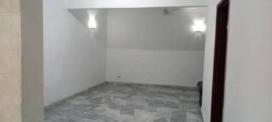 Apartment For Sale in Goodyear Court 10