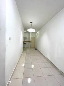 Condominium For Rent in Metropolitan Square
