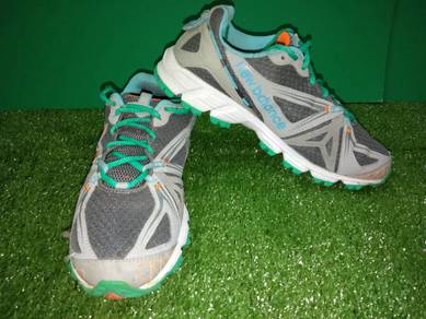 ITEM BUNDLE_Women Sport Shoes NEW BALANCE size 7uk