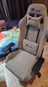 TTRacing Gaming Chair (Fabric) - Great Condition