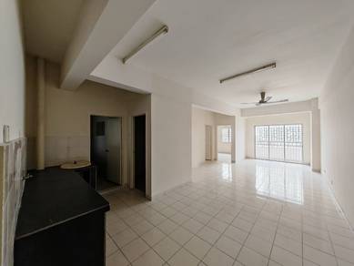 Condominium For Sale in Vista Mutiara