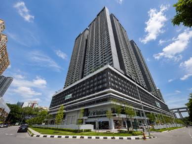 Service Residence For Auction in Majestic Maxim