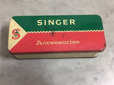Vintage Singer Sewing Tin Box / Storage Box